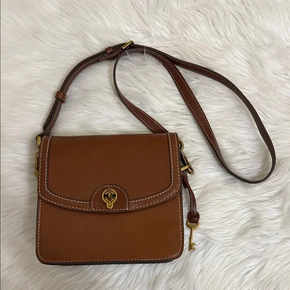 FOSSIL Brown Leather Crossbody Bag Ainsley Flap - Picture 2 of 15